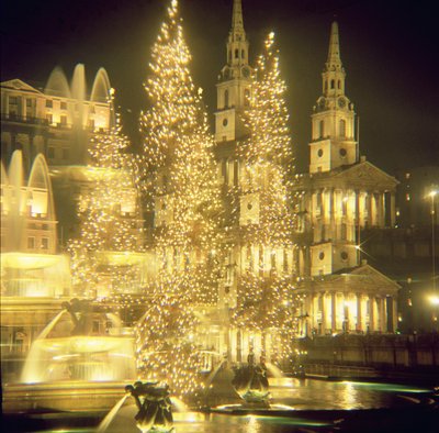 Trafalgar Square, Christmas Lights by Unbekannt Unbekannt